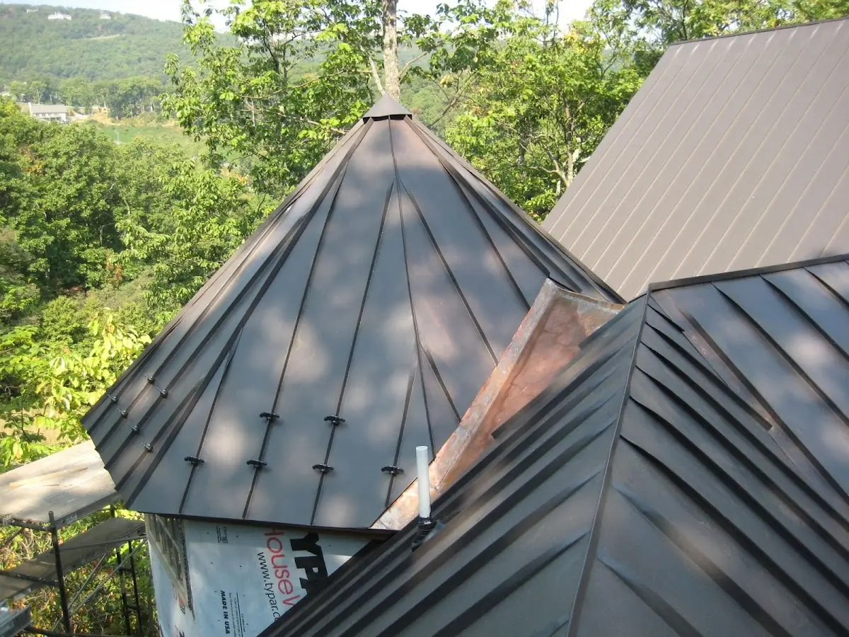 Professional Roof Tarp Installation by Craftsman Roofing in Norco